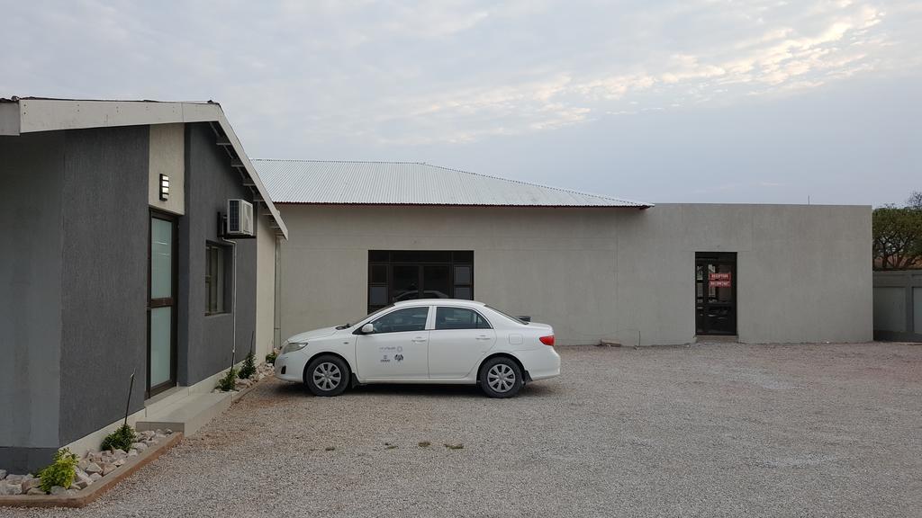 Tsumeb Guesthouse Kamho Exterior photo