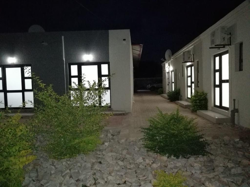 Tsumeb Guesthouse Kamho Exterior photo
